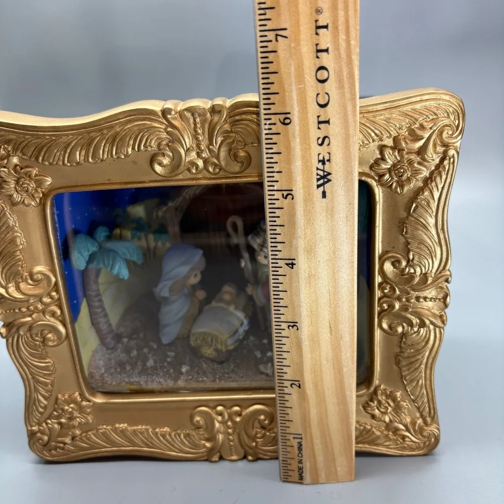 Precious Moments Nativity‎ Scene Shadow Music Box Framed 2013 O Holy Night